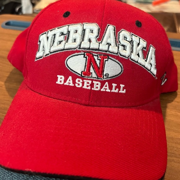New! Zephyr Nebraska Baseball Embroidered Hat Cup SnapBack Huskers Red NWT! - Picture 2 of 11